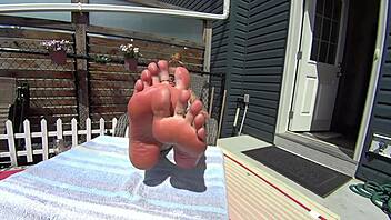 Chatting about a stunning bikini babe with blonde hair and bare feet