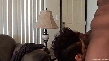 Amateur couple enjoys public sex and flashing