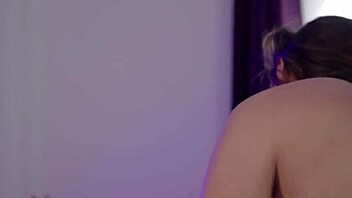 do bella and freya lick pussy deep?