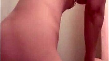 chinese girl going solo on cam