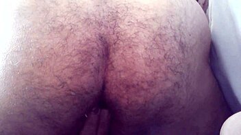 watch this cuban guy play with toys?