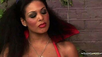 Belle Tied Down For Throat Use?