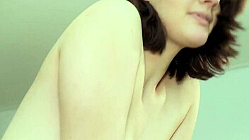 Sexy Teen 18+s Dive into Lesbian Licking First Time