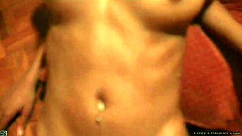 A Trisha Baixinha Aguenta Esse Pau Preto Gigante?