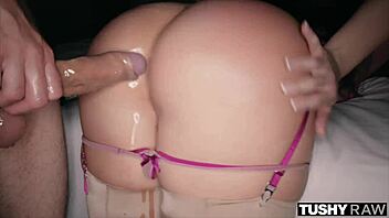 curvy brunette gapes her tight ass wide open.