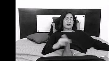 Colombian shemale unloads massive cum live on webcam show.