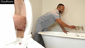 darron bluu, enjoy that cock massage in the bath