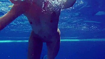 Kittina Ivory's sexy strip tease in the pool