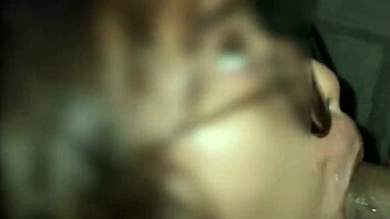 Outdoor sex adventure with a Filipino woman in a public restroom near a river