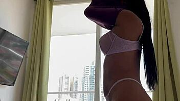 Milf porn casting behind the camera 😏