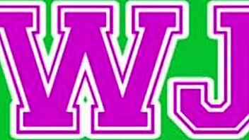 Watch this teen 18+ give sloppy blowjob in ghetto