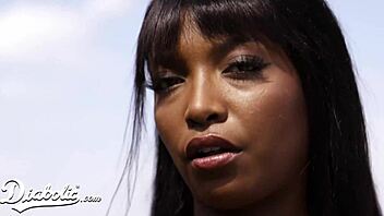 Wow, ebony babysitter’s big ass takes a hard pounding!