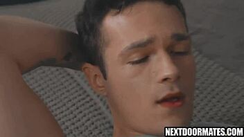 Muscular Bodybuilder Seduces Straight Friend With Monster Cock Anal