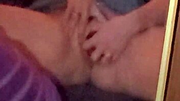 Kassandra Storm Deusa Cigana Faz Tarô Sexy de Botas Mostrando Corpo BBW