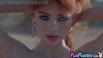 Does Sadie show her perfect ass outdoor?