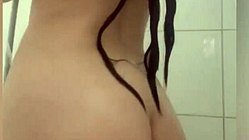 I take a hot bath alone 😊