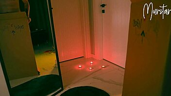 Teen 18+ gets facial through gloryhole in wild handjob