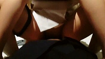 Uhh, ova Tajlandka ima ogromne sise i jaše ludo