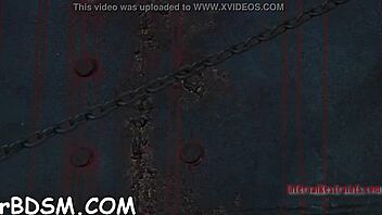 I's watchin' that hotty in bondage gettin' her tight pussy sucked