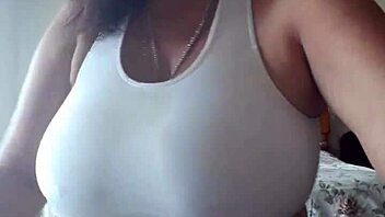 Hey guys, check out these hot granny babes