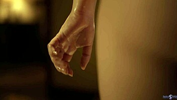 Big natural tits and girls kissing in dirty lesbian scene with a hot twist
