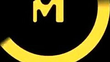 Super horny Su Qing Ge licks and cums in hotel madness!