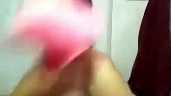 Khmer girl caught showering in steamy leaked clip