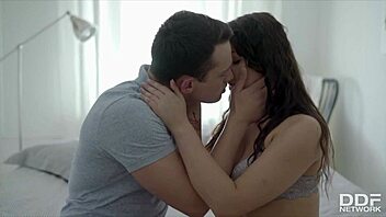 Super horny teen Avery takes deep anal pounding. Extreme action!