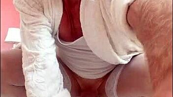 whiteniteb shemale in stockings