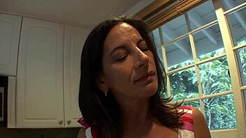 Hairy Mature Milf Cougar Vs Girl Lesbian Sex