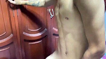 My stepbrother wants a good fuck for his card 😏