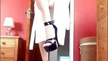 whiteniteb shemale in stockings