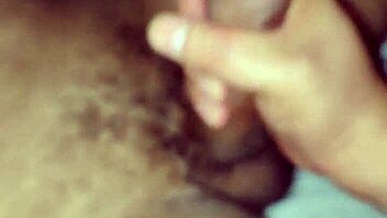 brinquedo de chupa gay sucking action with toys 😏