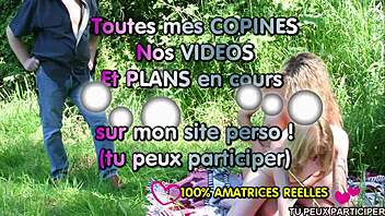 Kaksi alistuvaa lesboäitiä kiinni pannessa julkisesti perverson voyeurin toimesta!