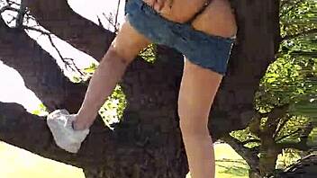 meando desde un arbol en gral paz feels wild jajaja