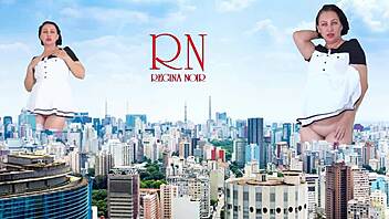 Wow, giant lady flashing without panties in city streets!