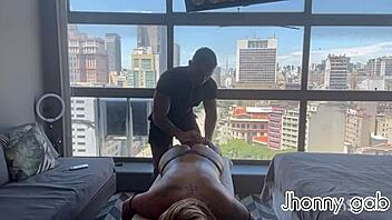 massagem gostosa na loira luxx