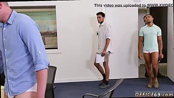 Emo αγοράκι γαμιέται σε pantsless friday