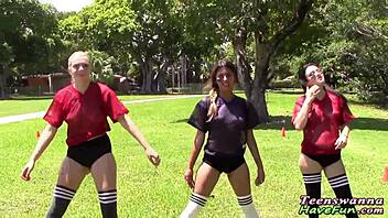 Watch This Teen 18+ Get A Real Facial!