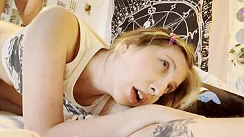 American amateurs try out anal sex for burgers