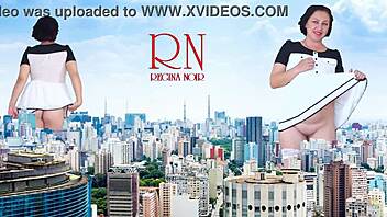 Wow, giant lady flashing without panties in city streets!