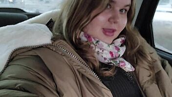 Hey chubby cutie, why rip those pantyhose to play with your wet pussy in the taxi?