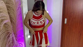 hermosa rubia modela lenceria para ti majoblonde