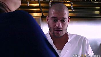 platinum blonde skylar vox gets massaged and muff dived by big cocked masseur