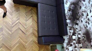 Mugur and Kitana explain instructions before hardcore masturbation action