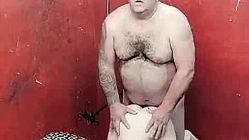 the stepdaughter of the bodybuilder always asks for warm milk deep inside.