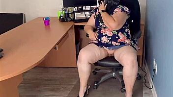 big booty mature bbw maid flashing huge ass at work