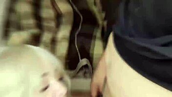 Stepmom Cleaning in Sexy Shorts, I Couldn't Resist Her Huge Ass