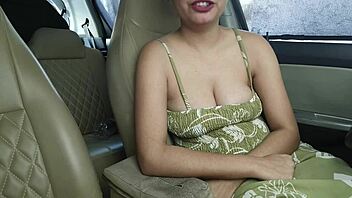 Desi Girlfriend Takes Risks For Sex In Car