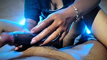 Bokep Indo tukang pijat pengen banget ngegosok kontol klien